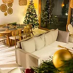 Villa Shore Of Sapanca Cati Lakehouse