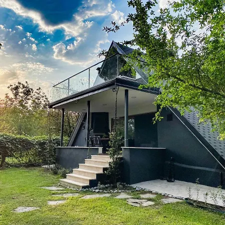 Shore Of Sapanca Cati Lakehouse *