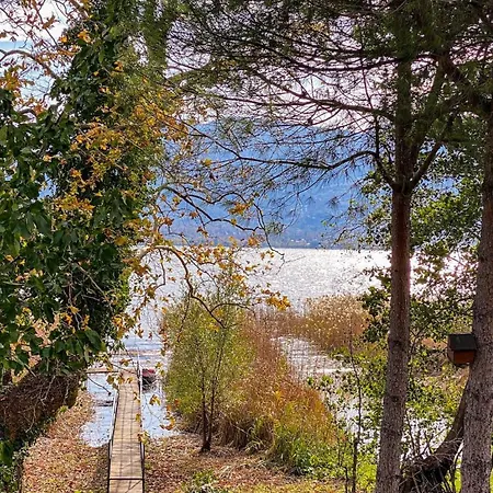 Villa Shore Of Sapanca Cati Lakehouse