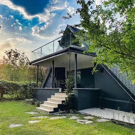 Shore Of Sapanca Cati Lakehouse