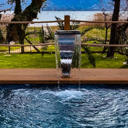 Villa Shore Of Sapanca Cati Lakehouse Kartepe