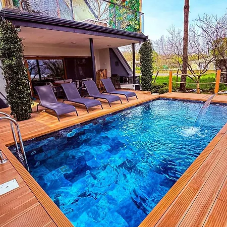 Shore Of Sapanca Cati Lakehouse Kartepe